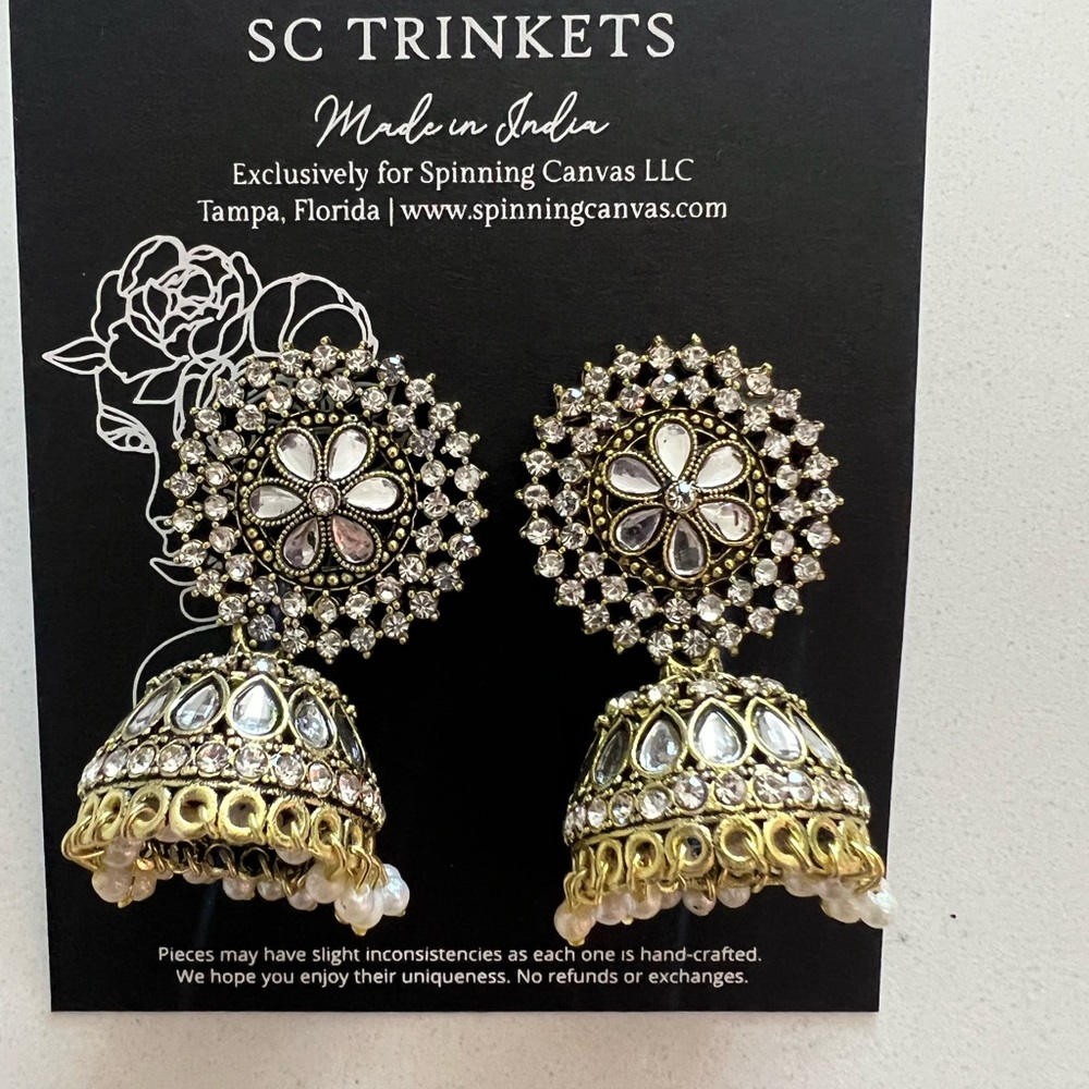 Gold studded ethnic earrings